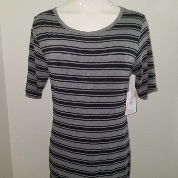 NWT LulaRoe Julia Dress Size Medium Black Gray Stripes Horizontal Vertical - Picture 2 of 10